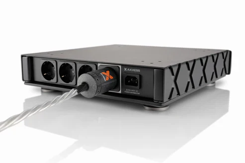 Axxess - Power Distributor - Image 3